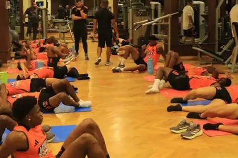 منتخب كولومبيا يبدأ استعداداته لبطولة "خوفو الدولية"